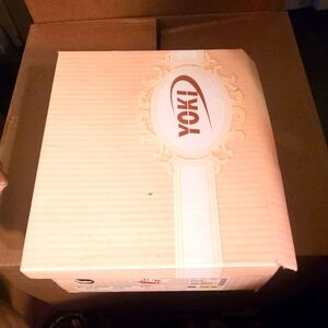 Yoki Cream Shoe Box with Logo (Used)